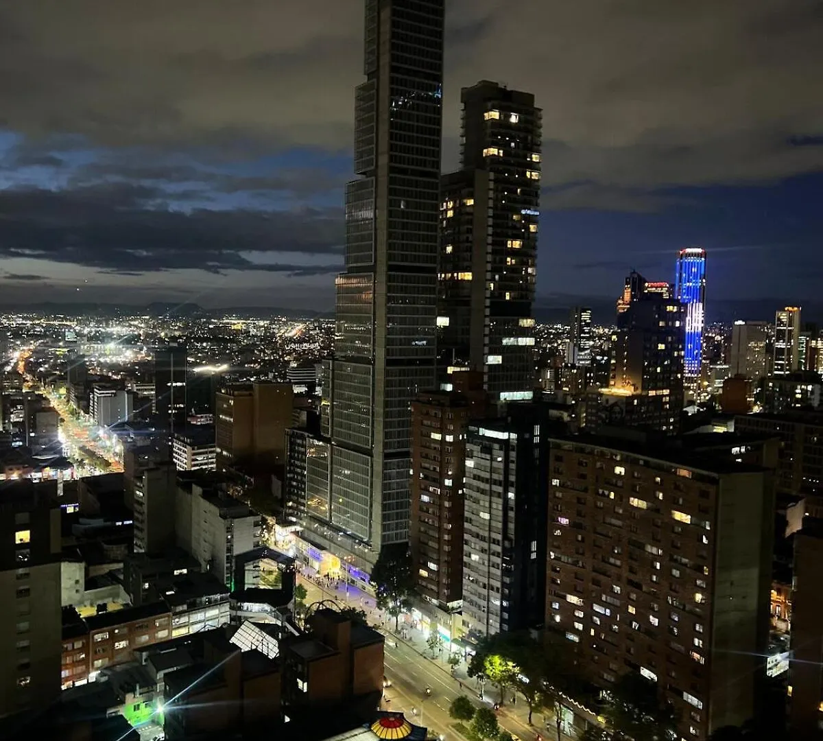 Amanecer En Las Nubes De Bogotá
